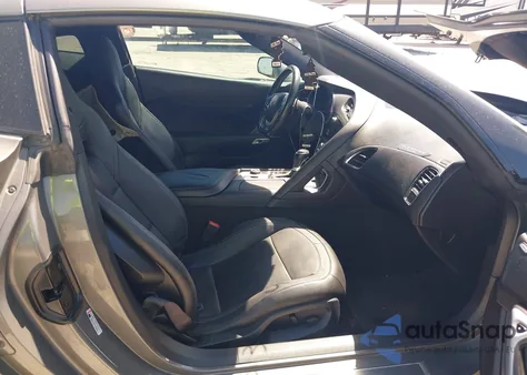 2016 Chevrolet Corvette Stingray Z51 z USA, uszkodzony, nr VIN 1G1YH2D76G5112533